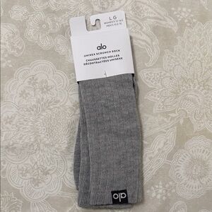 ALO Yoga Gray Unisex Scrunch Socks